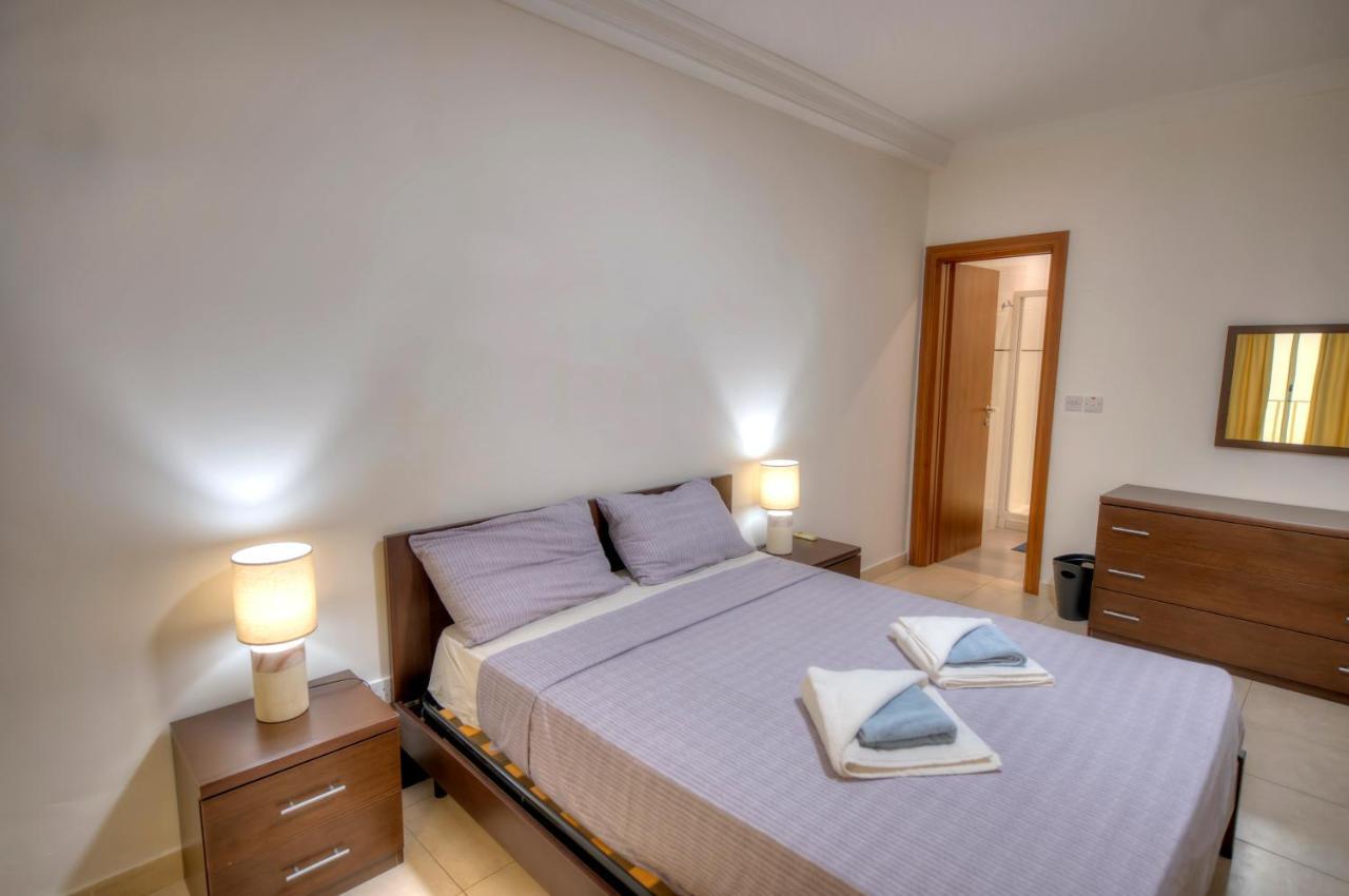 Large Seafront 3 Bedroom In The Heart Of - Mmai1-2 Apartment *