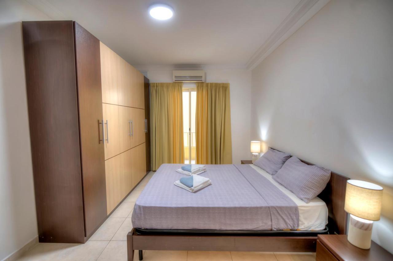Apartment Large Seafront 3 Bedroom In The Heart Of - Mmai1-2 *