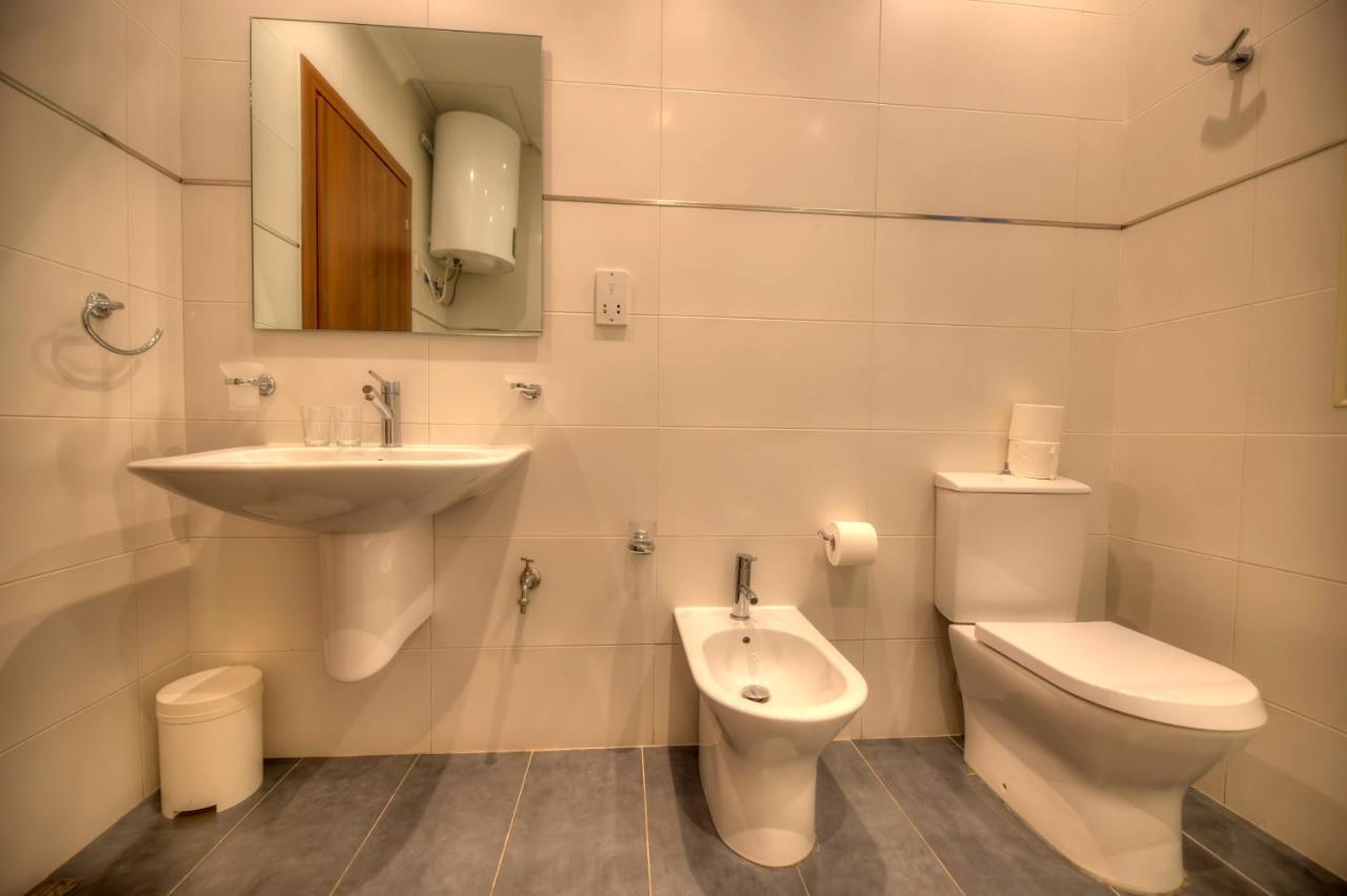 Apartment Large Seafront 3 Bedroom In The Heart Of - Mmai1-2 *
