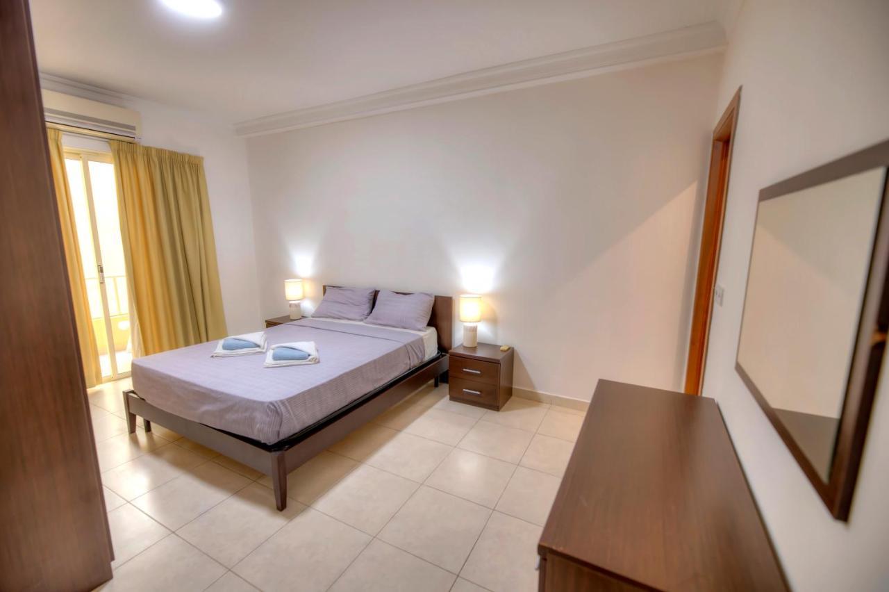 Large Seafront 3 Bedroom In The Heart Of - Mmai1-2 Apartment *