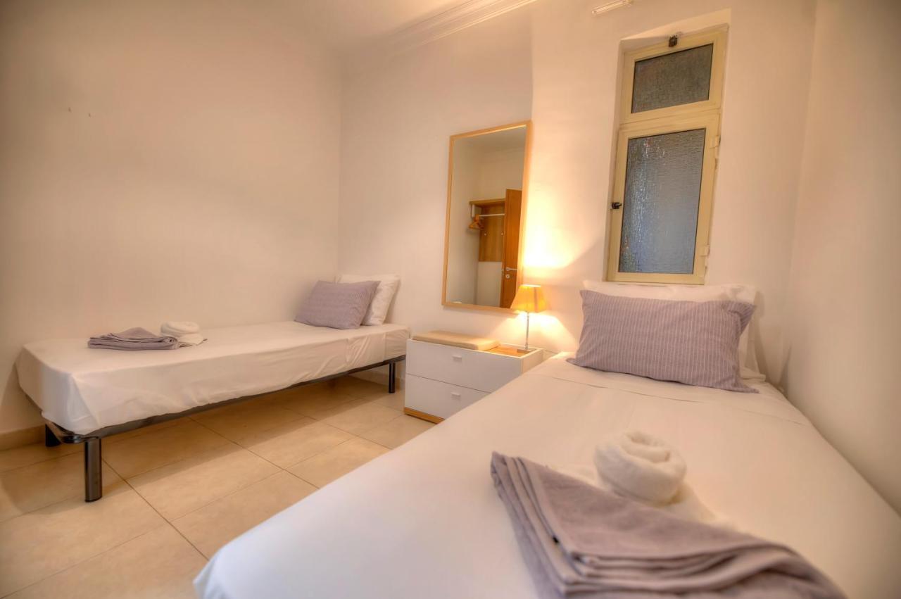 Large Seafront 3 Bedroom In The Heart Of - Mmai1-2 * Sliema