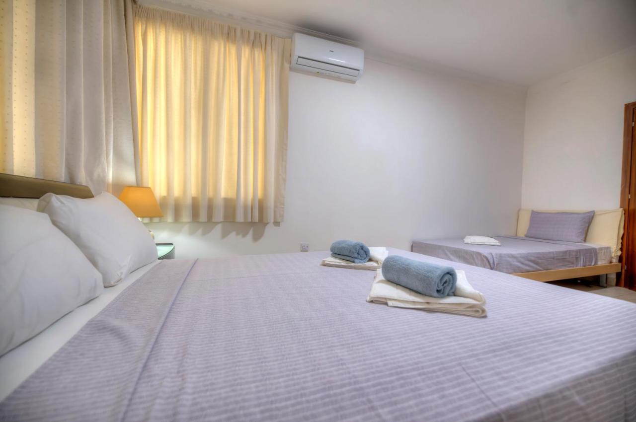 Large Seafront 3 Bedroom In The Heart Of - Mmai1-2